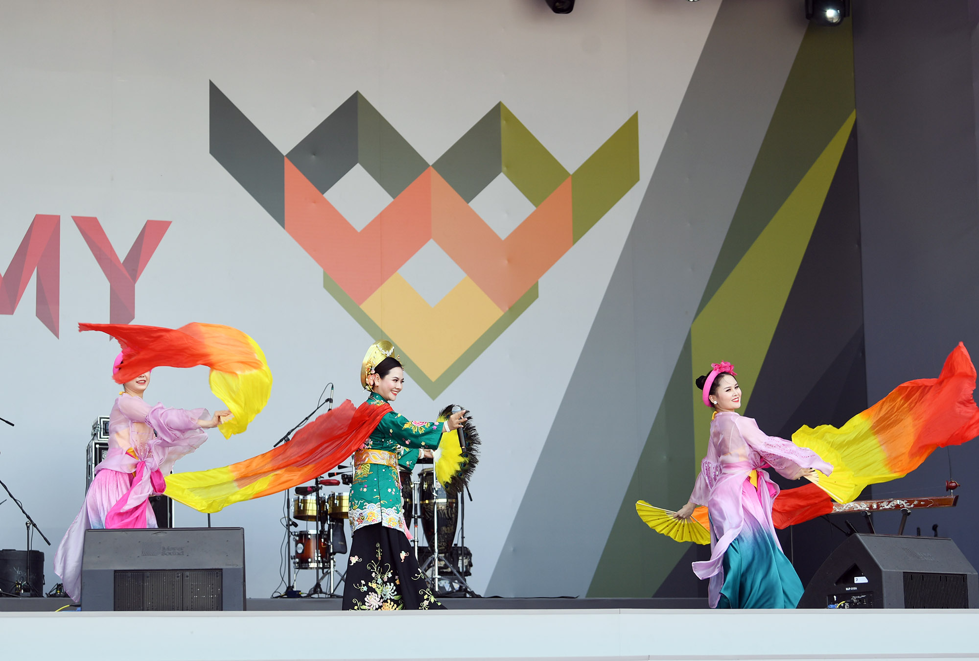 “Giai điệu kết nối” âm vang muôn phương